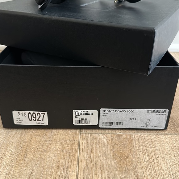 Saint Laurent Tribute Leather Sandal - Picture 6 of 6